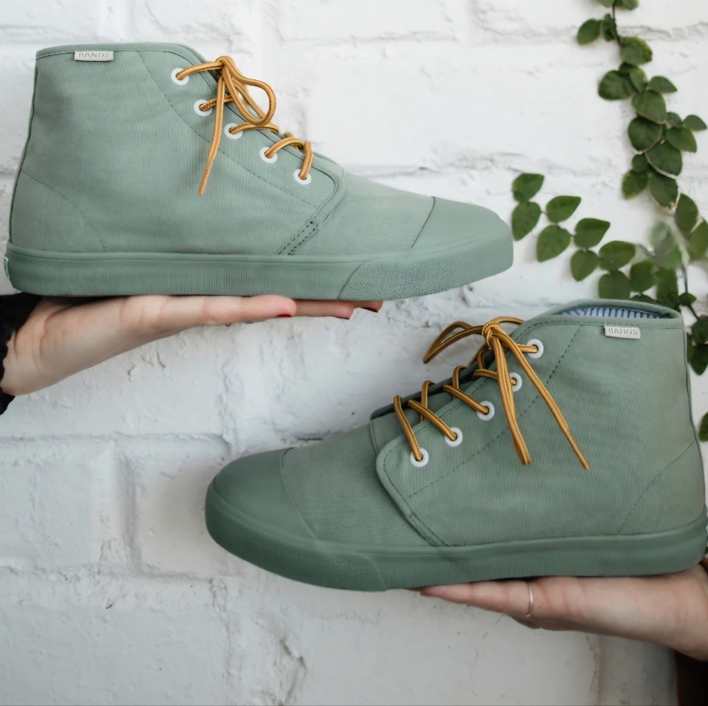 Bangs Sage High Tops Size-7W/5.5M